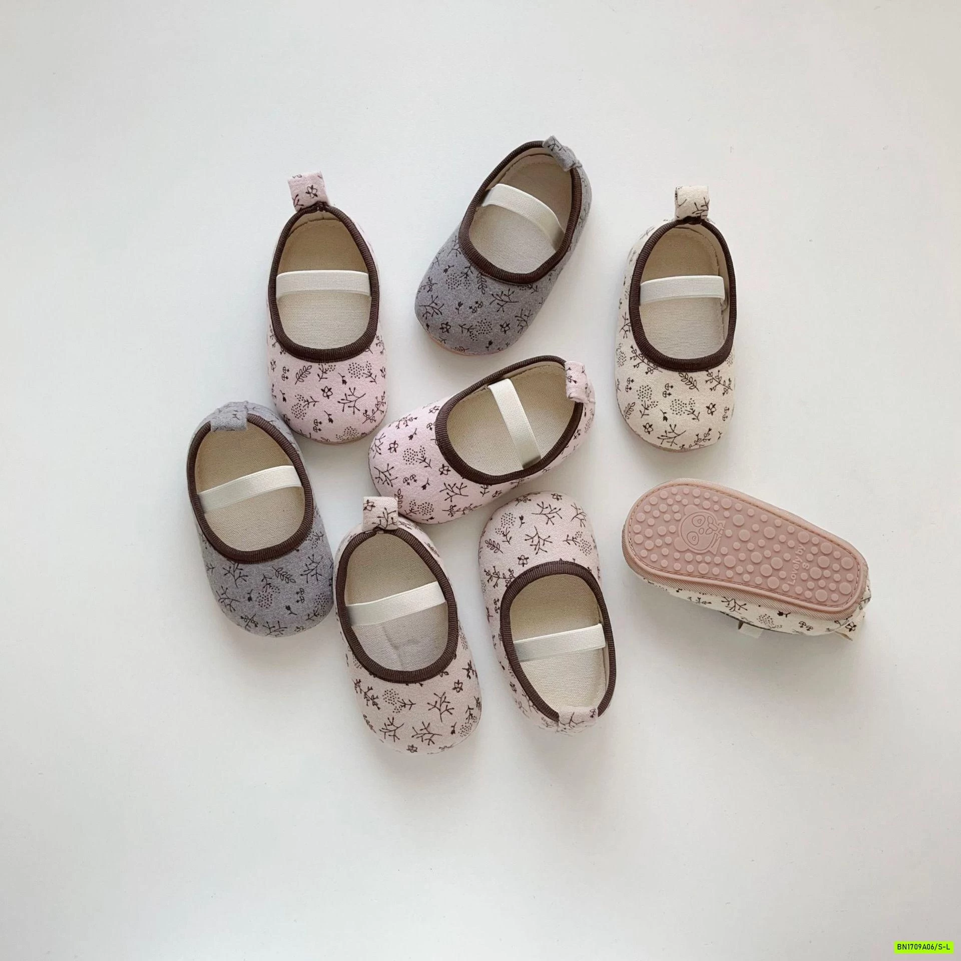 GIÀY TẬP ĐI HOA NHÍ