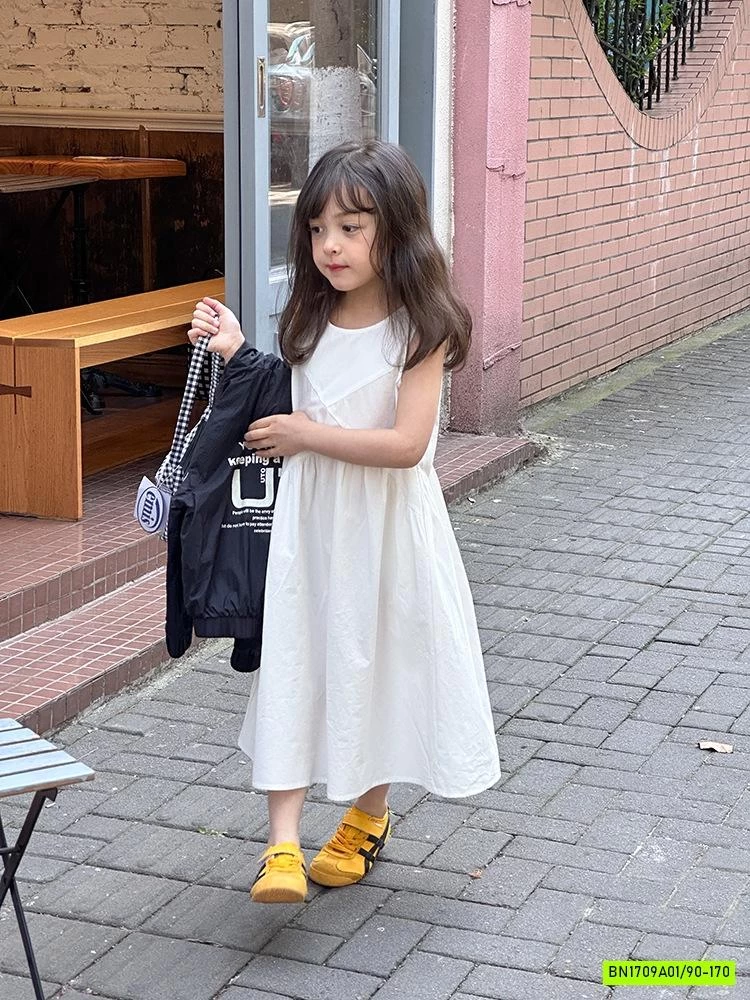 ĐẦM THÔ XOÈ SÁT NÁCH 25B155 AMBB