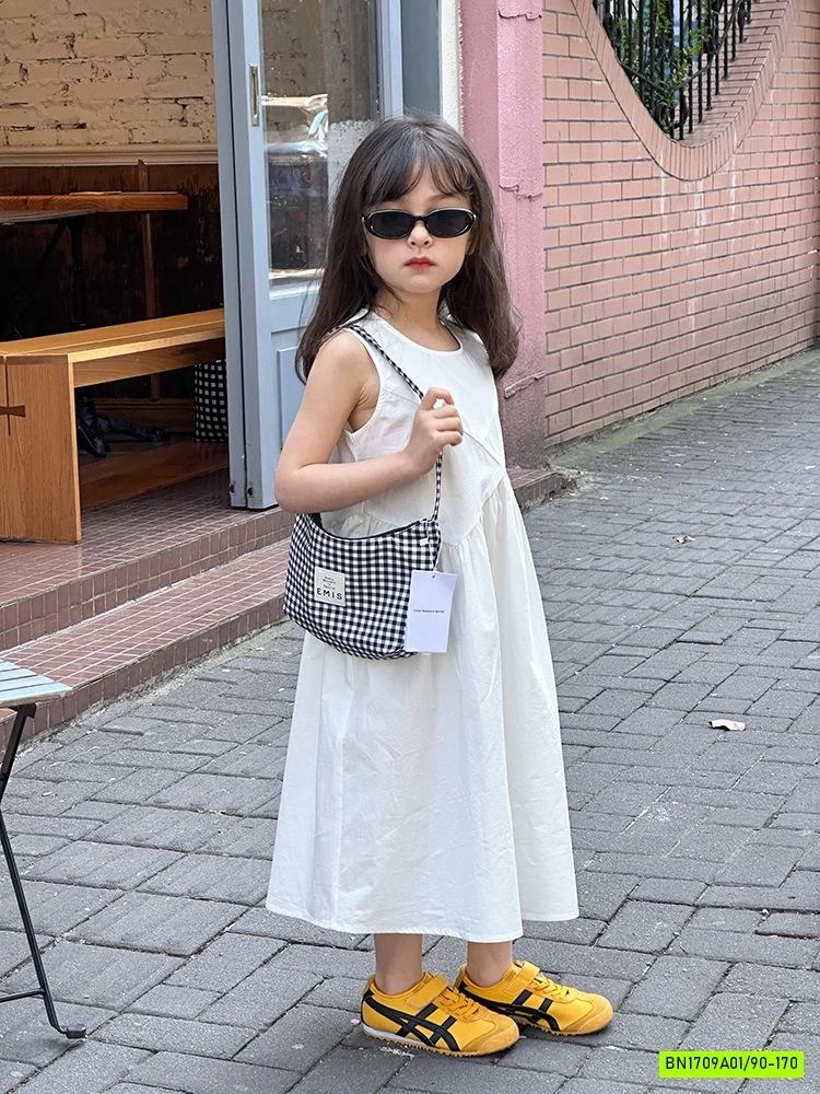 ĐẦM THÔ XOÈ SÁT NÁCH 25B155 AMBB