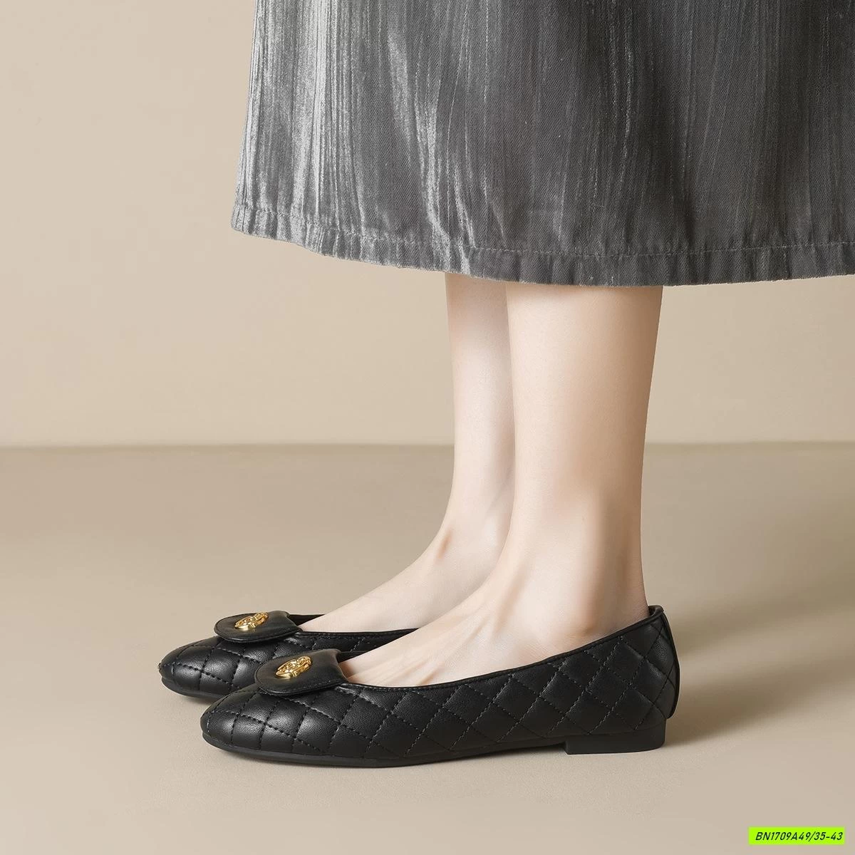 GIÀY BỆT TRẦN TRÁM GẮN NGỌC