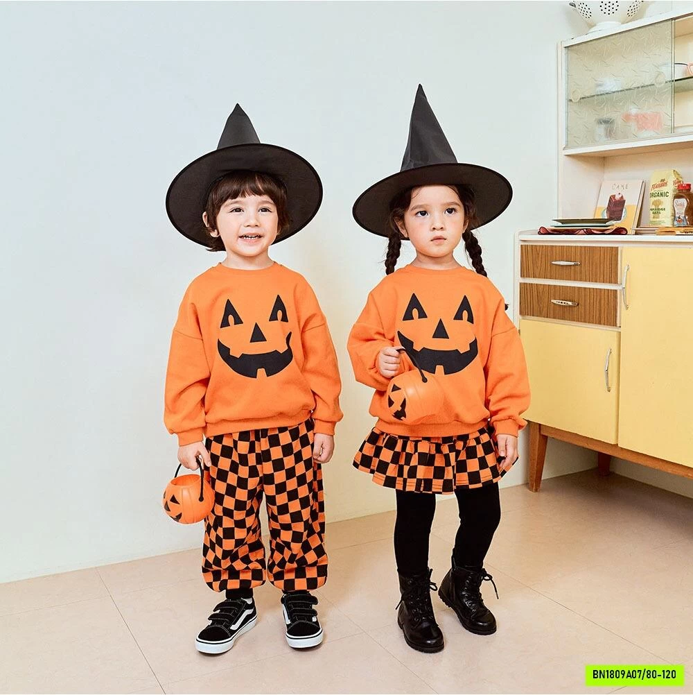 COUPLE NỈ BÍ NGÔ HALLOWEEN