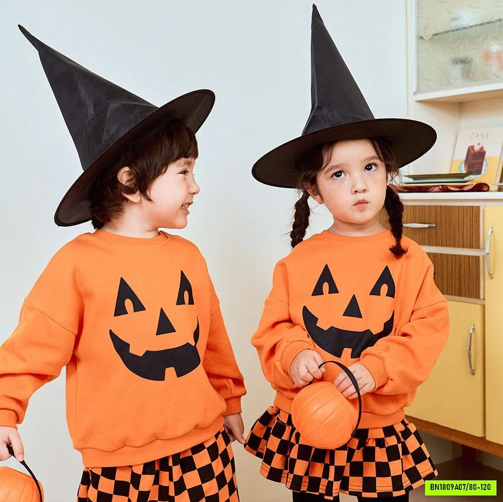 COUPLE NỈ BÍ NGÔ HALLOWEEN