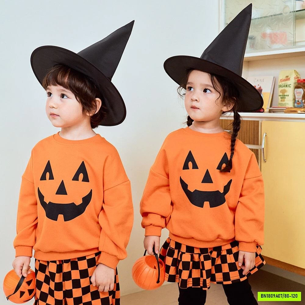 COUPLE NỈ BÍ NGÔ HALLOWEEN