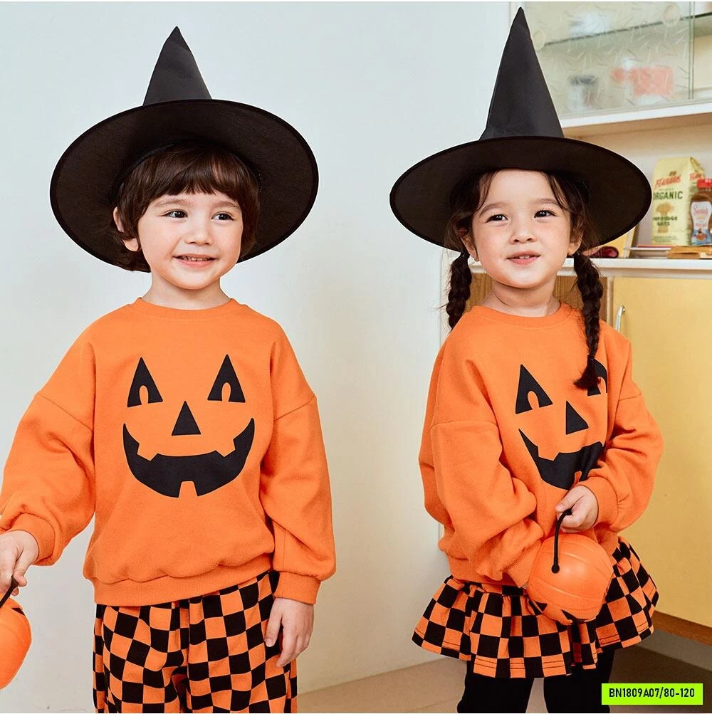 COUPLE NỈ BÍ NGÔ HALLOWEEN
