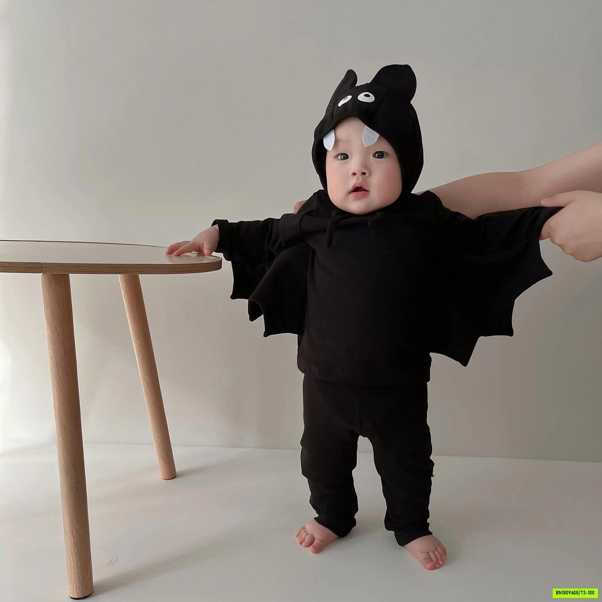 SÉT DƠI ĐEN DÀI TAY HALLOWEEN