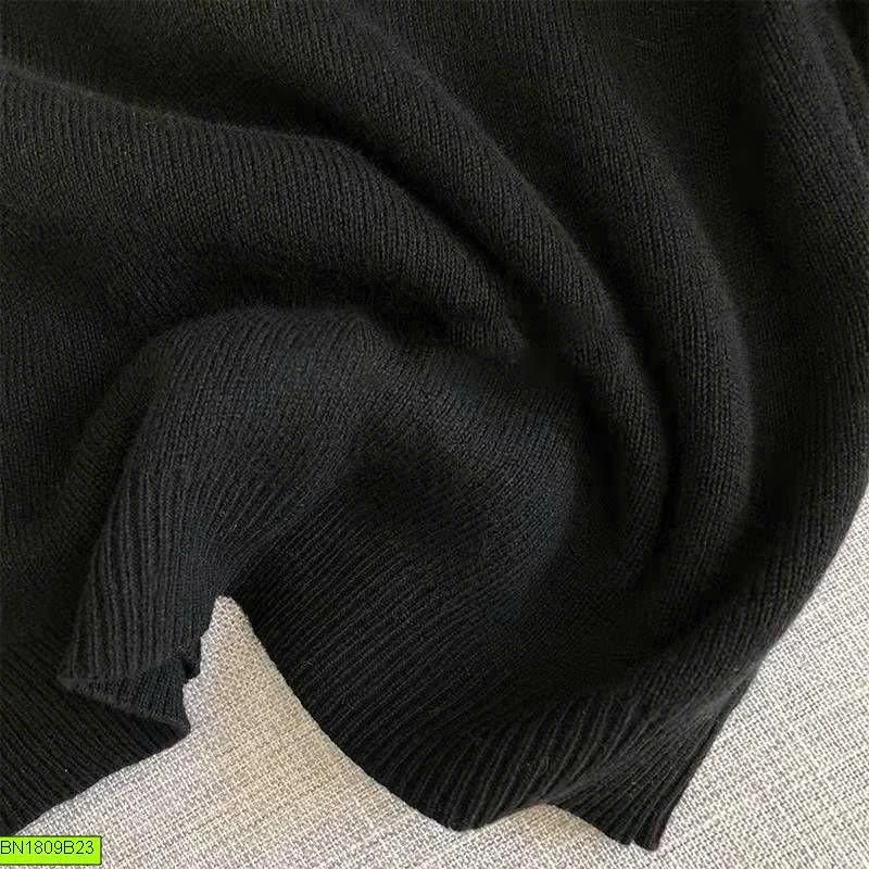 CARDIGAN ĐEN STYLE CÚC NƠ