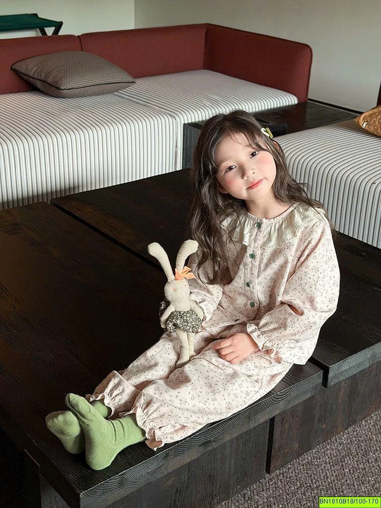 BỘ NGỦ CỔ REN  AMBB  26E063