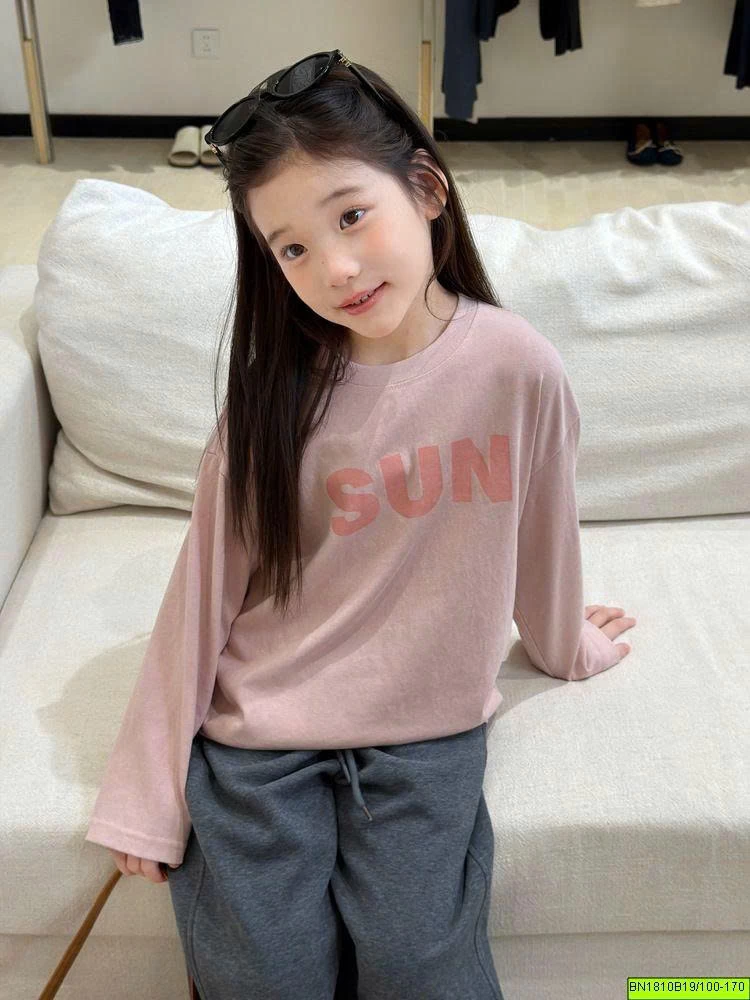 ÁO THUN CHỮ SUN DÀI TAY  AMBB  26E099