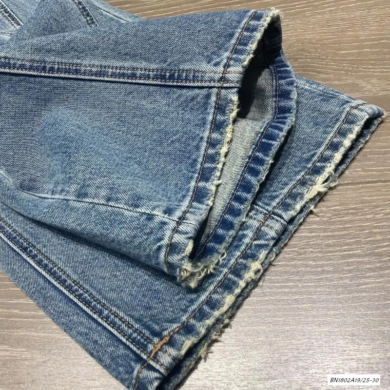 JEANS SUÔNG GÂN TRƯỚC
