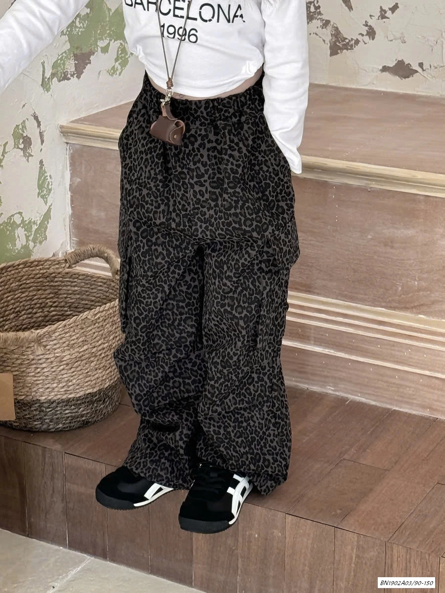 JOGGER BEO NÂU CÁ TÍNH