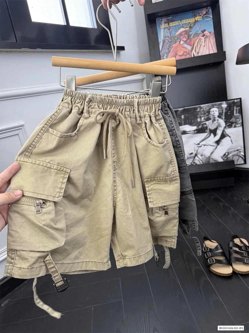 SHORT JEANS TÚI HỘP CÁ TÍNH