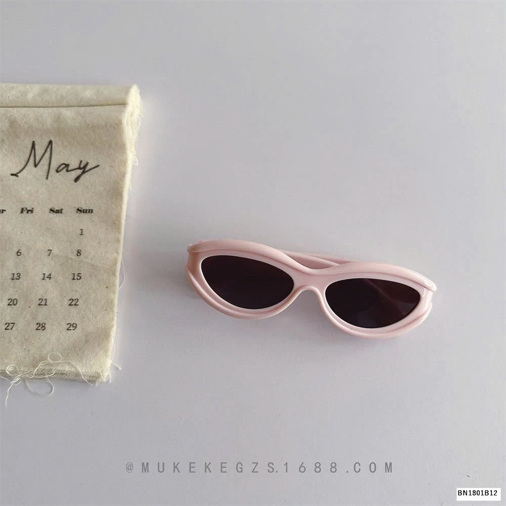 KÍNH DÂM THỜI TRANG GỌNG TO BÉ GÁI