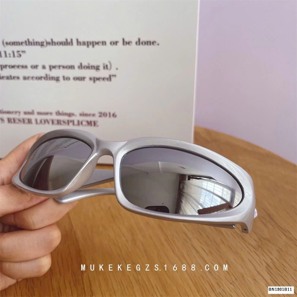 KÍNH MẮT STYLE CHO BÉ