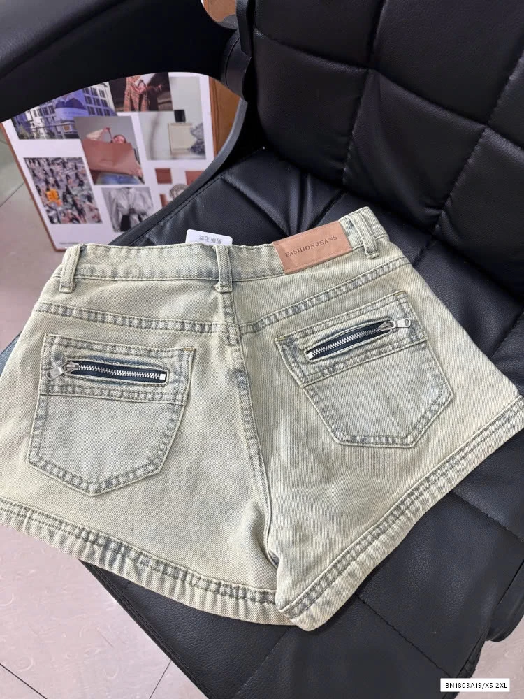 SHORT JEANS TÚI KHÓA SAU