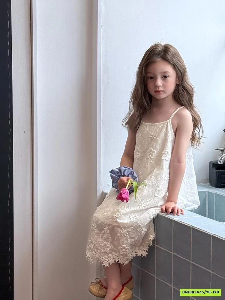 ĐẦM 2 DÂY THÊU NỔI 25B004 AMBB