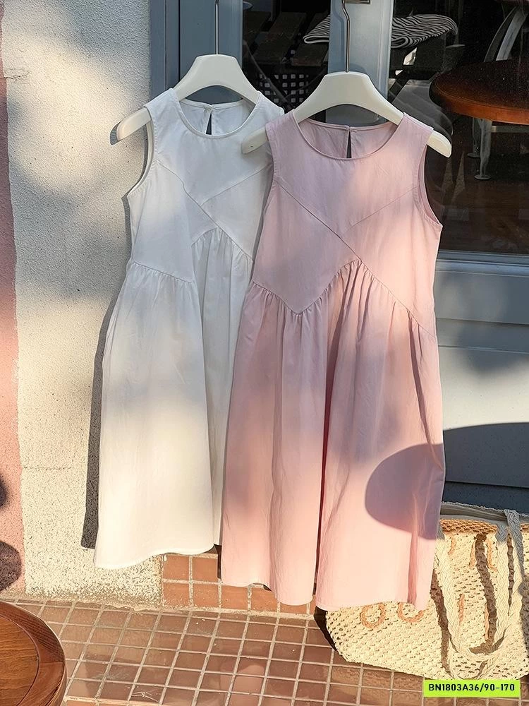 ĐẦM THÔ SÁT NÁCH DÁNG XÒE 25B155 AMBB