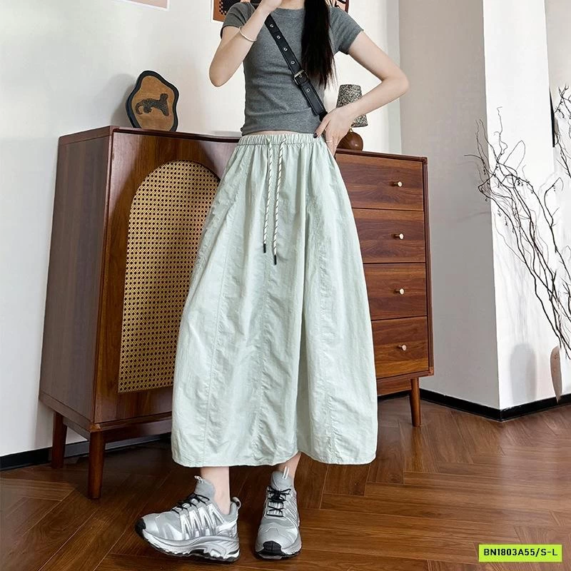 CHÂN VÁY GIÓ THỂ THAO