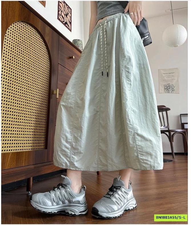 CHÂN VÁY GIÓ THỂ THAO