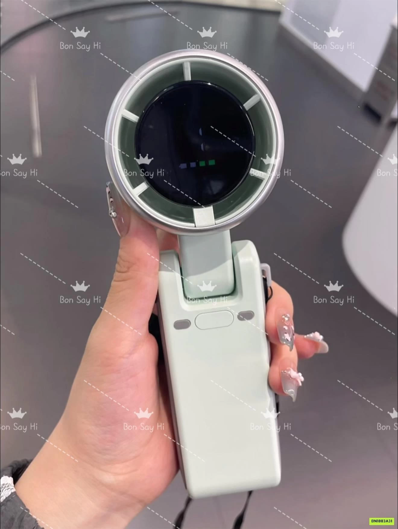 QUẠT MINI GẤP GỌN ĐEO CỔ