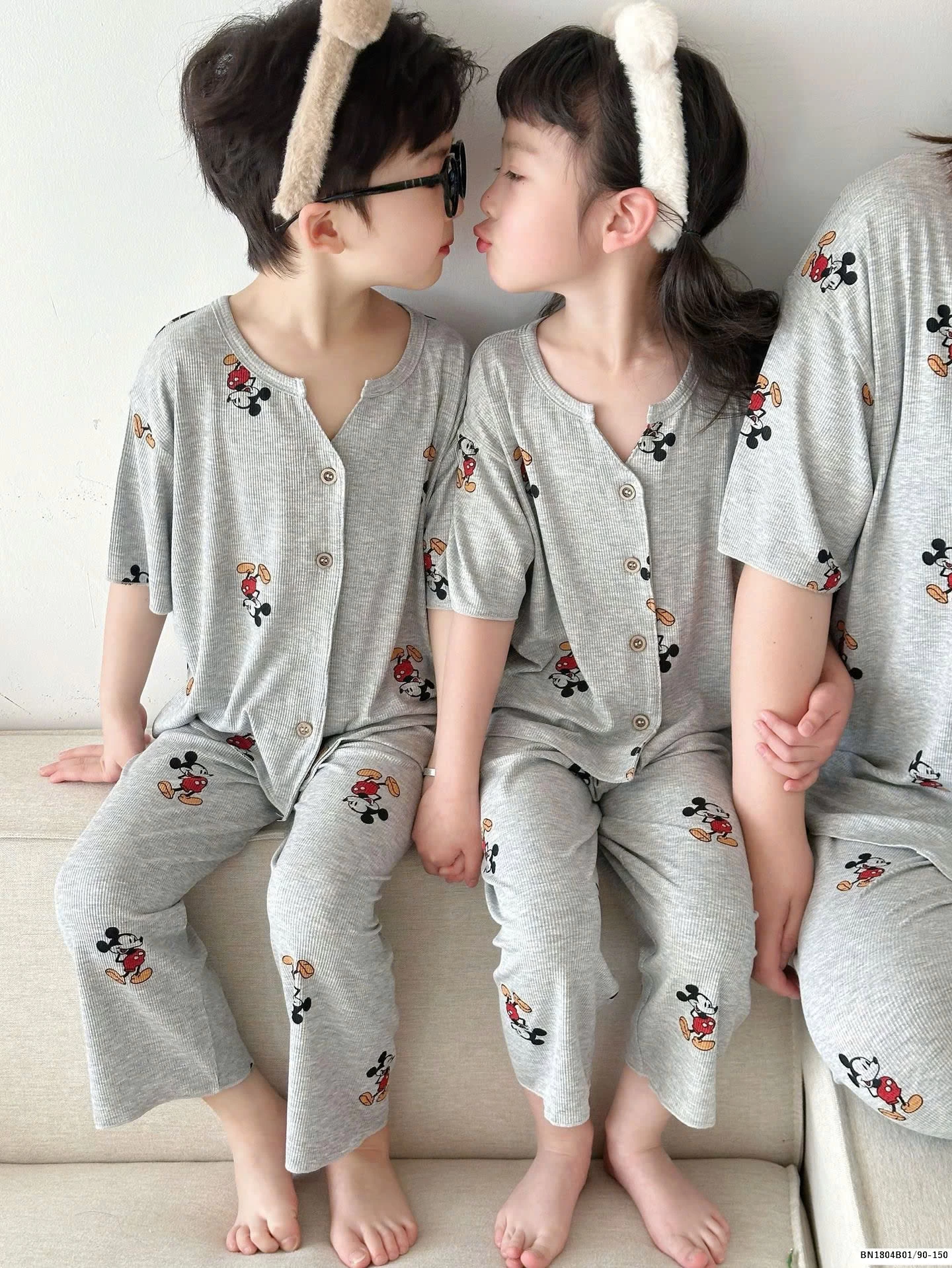 BỘ NGỦ MIC.KEY MẸ VÀ BÉ