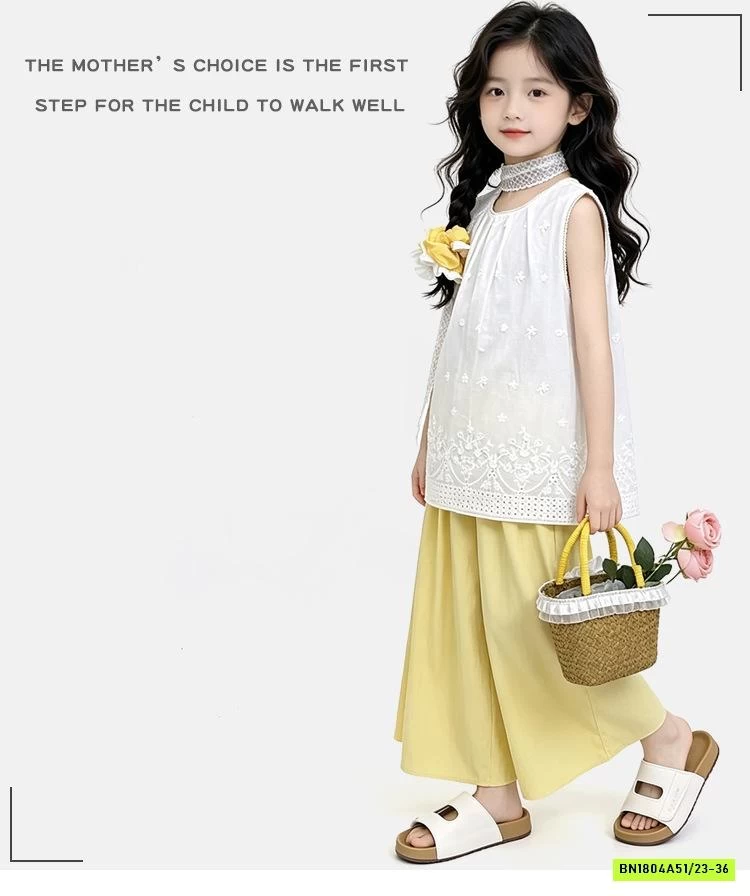 DÉP LÊ ĐẾ BÁNH MỲ QUAI DÁN