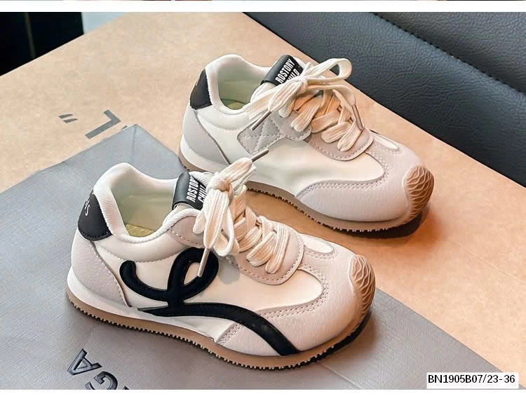 GIÀY THỂ THAO PHỐI MÀU CHO BÉ