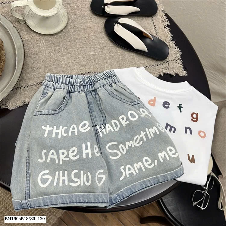 QUẦN JEAN IN CHỮ TRẮNG