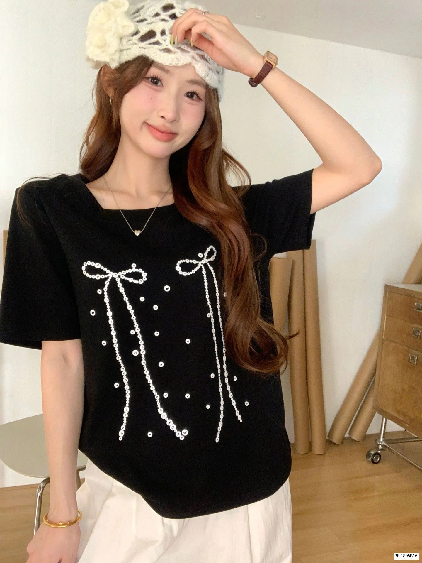 ÁO THUN IN HÌNH NƠ DÀI