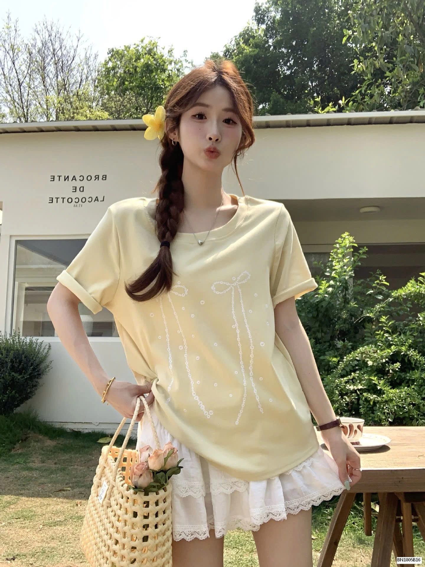 ÁO THUN IN HÌNH NƠ DÀI