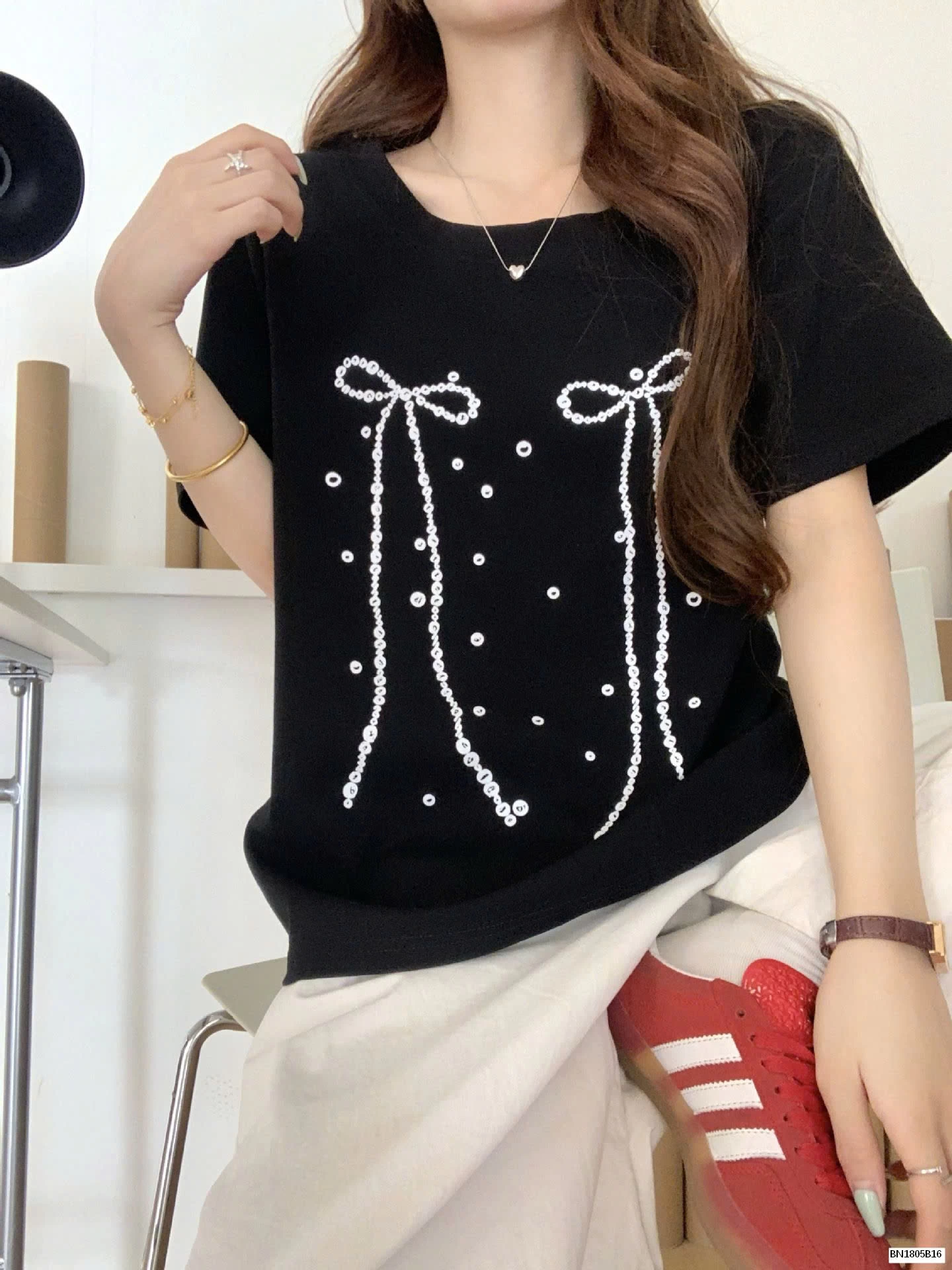 ÁO THUN IN HÌNH NƠ DÀI