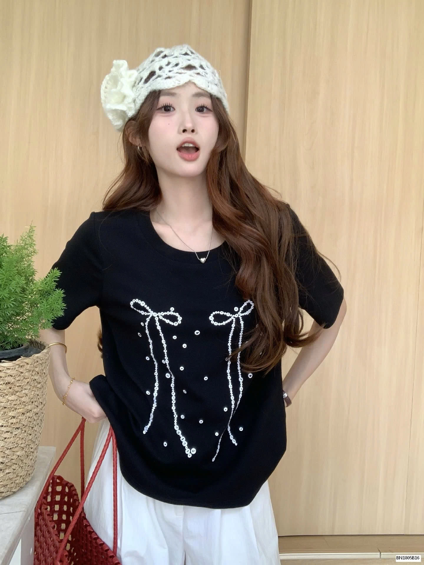 ÁO THUN IN HÌNH NƠ DÀI