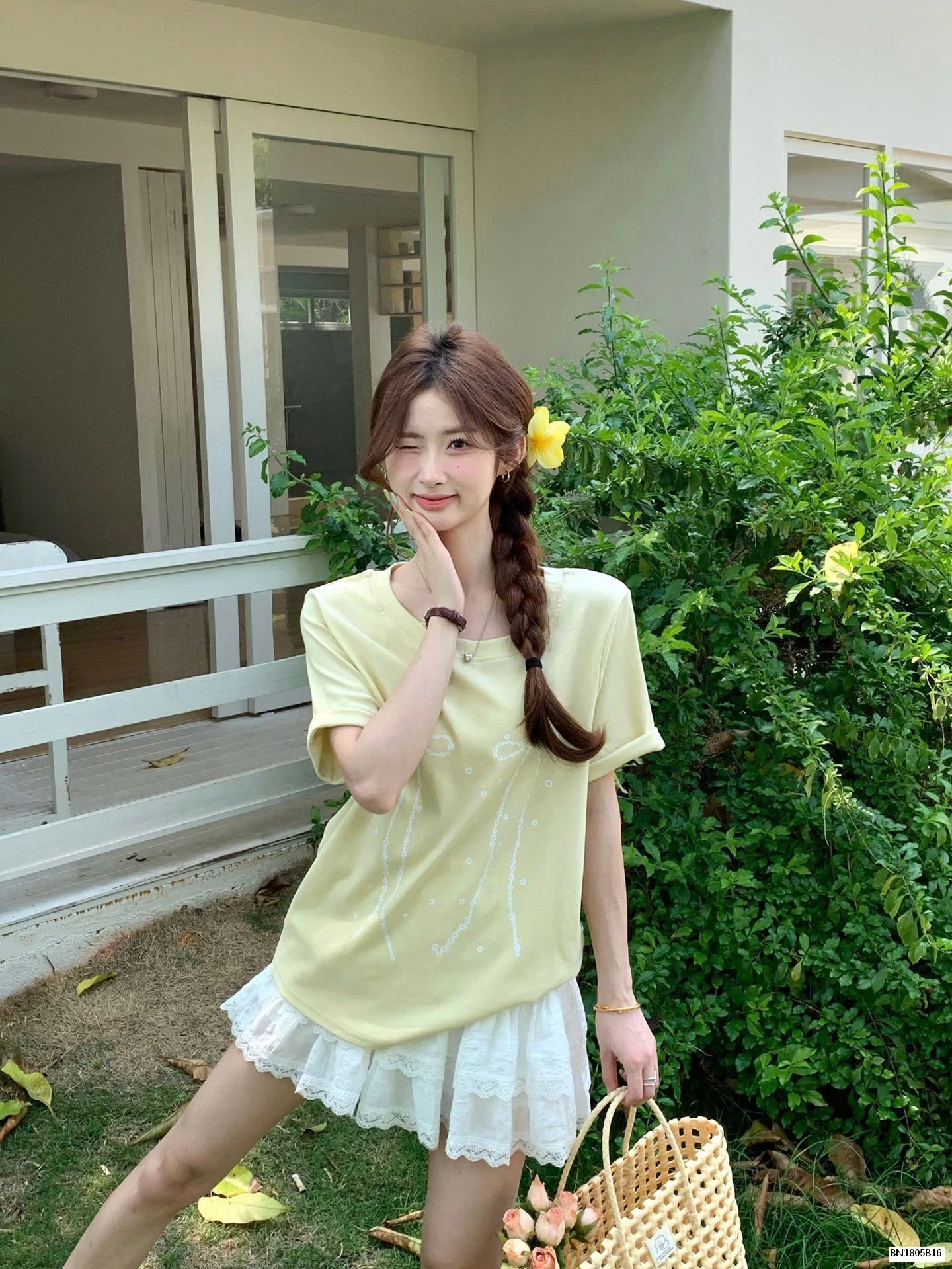 ÁO THUN IN HÌNH NƠ DÀI