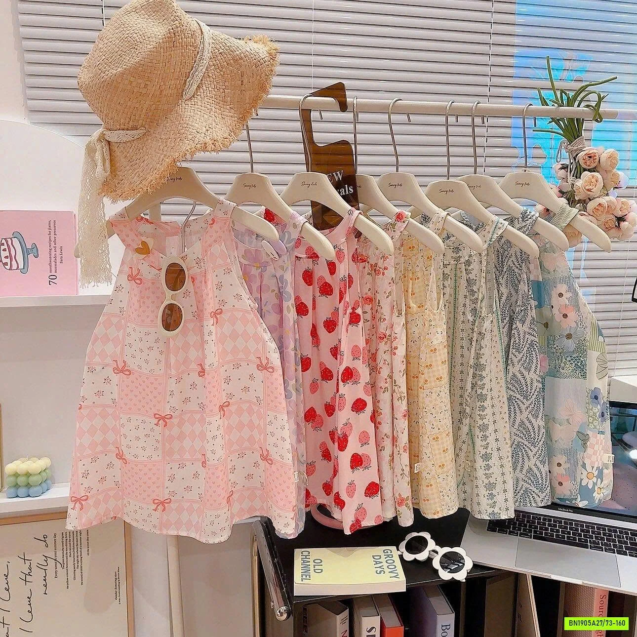 VÁY LANH HỌA TIẾT DỄ THƯƠNG