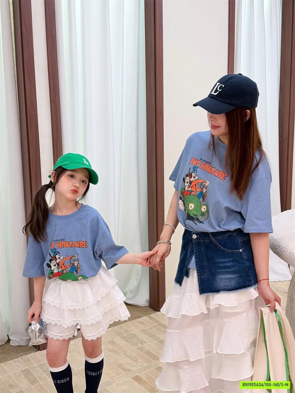 ÁO THUN XANH MICKEY MẸ BÉ