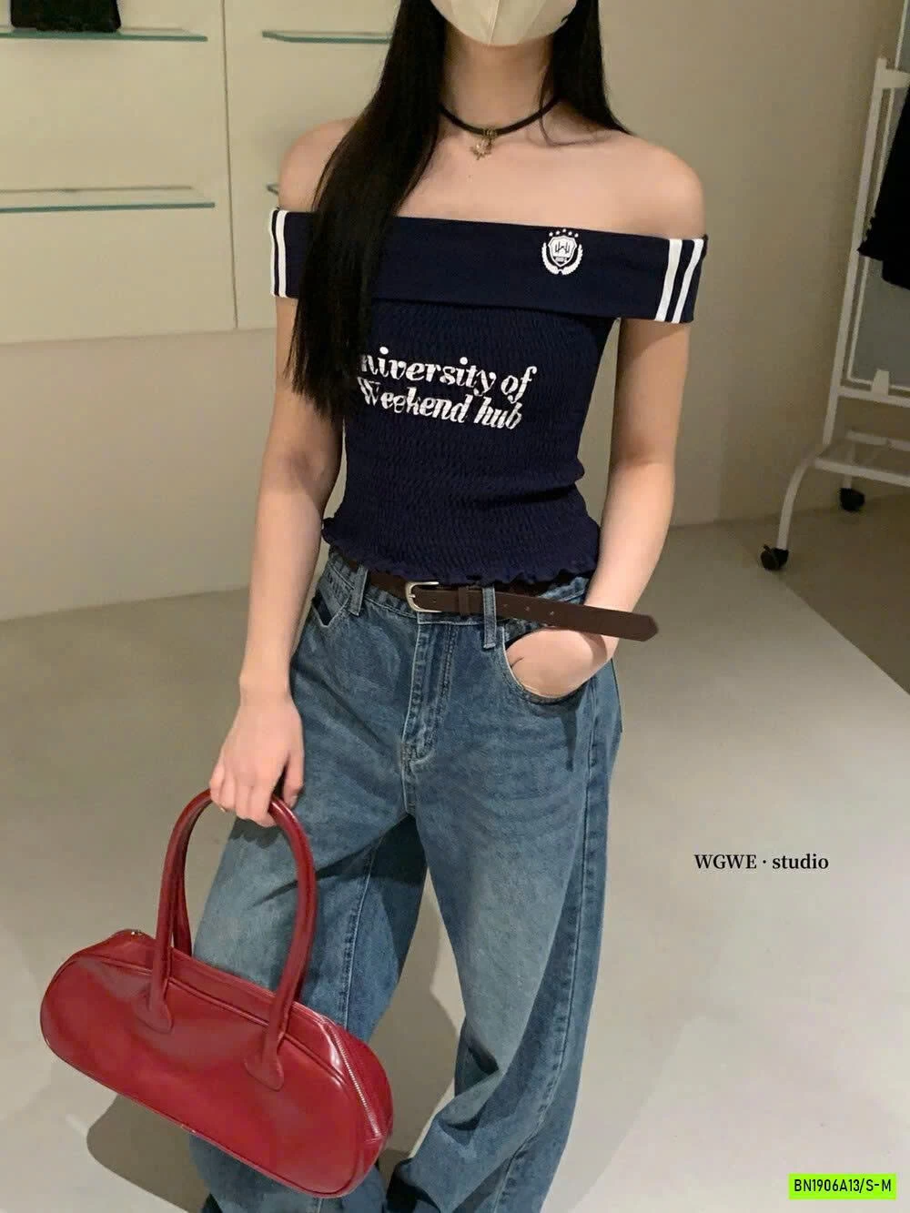 ÁO TRỄ VAI IN CHỮ WGWE