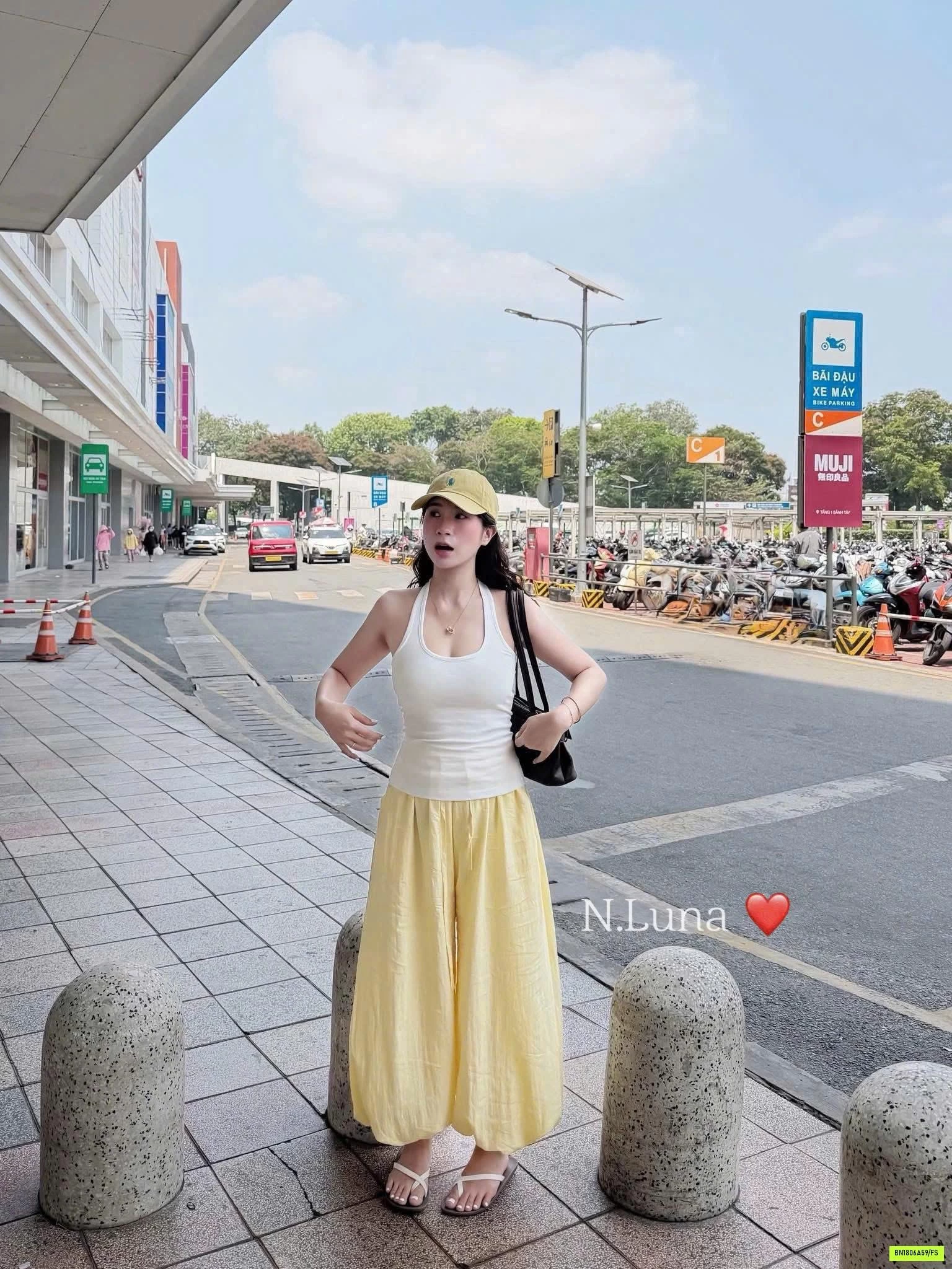 ÁO BA LỖ KÈM ĐỆM NGỰC