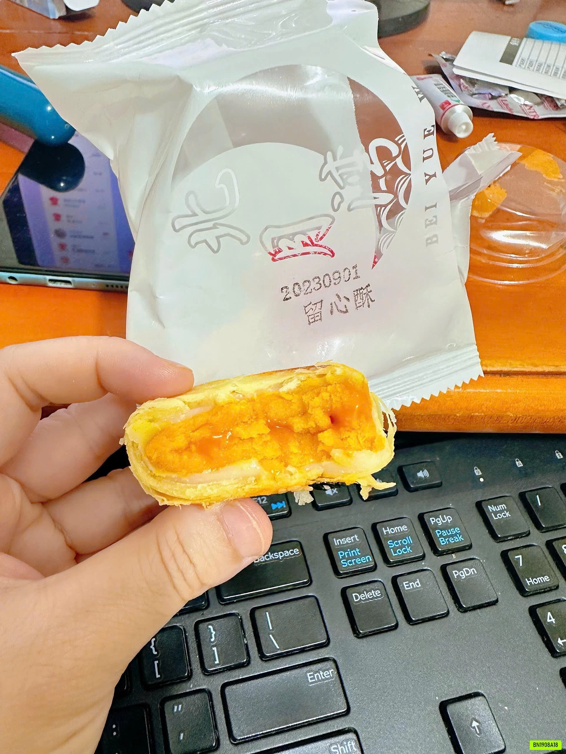 BÁNH TRỨNG CHẢY LIU XIN SU