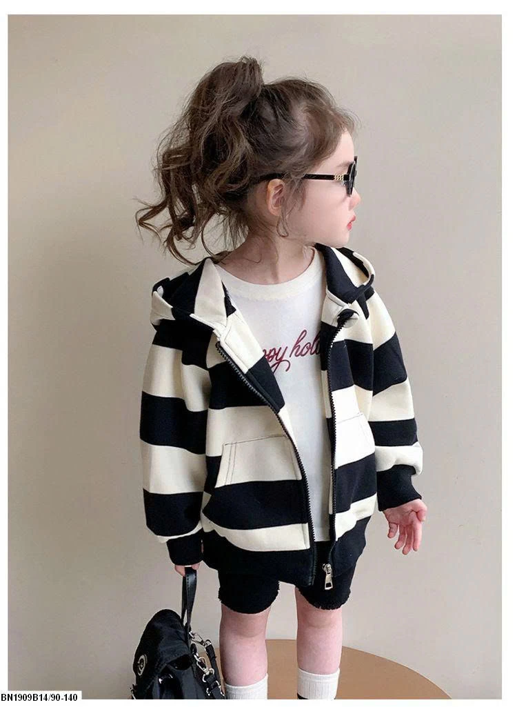 HOODIE THỎ NÂU KẺ NGANG ĐEN TRẮNG