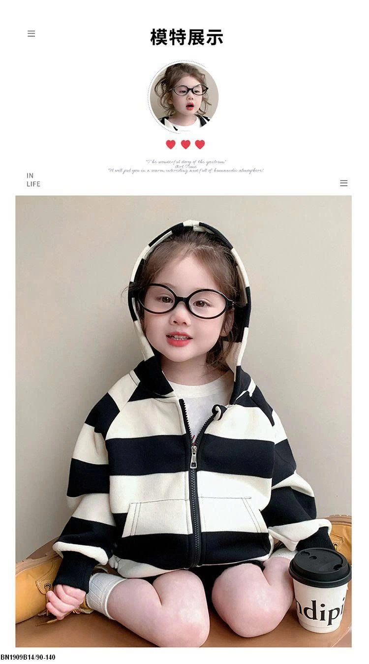 HOODIE THỎ NÂU KẺ NGANG ĐEN TRẮNG