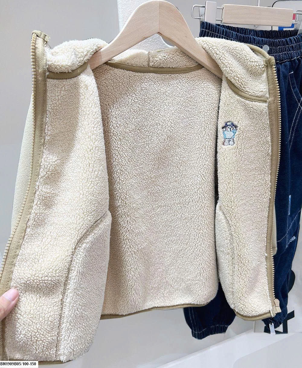 ÁO KHOÁC LÔNG CỪU CAKADY