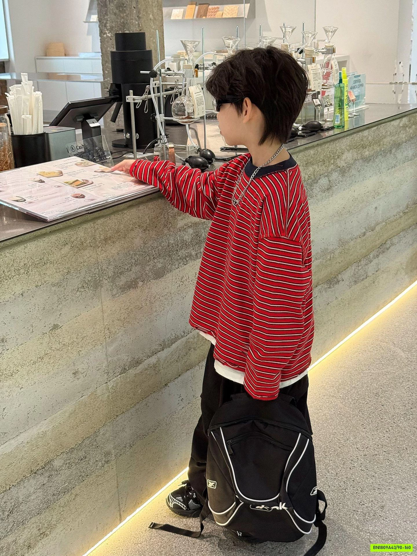 ÁO NỈ ĐỎ KẺ NGANG