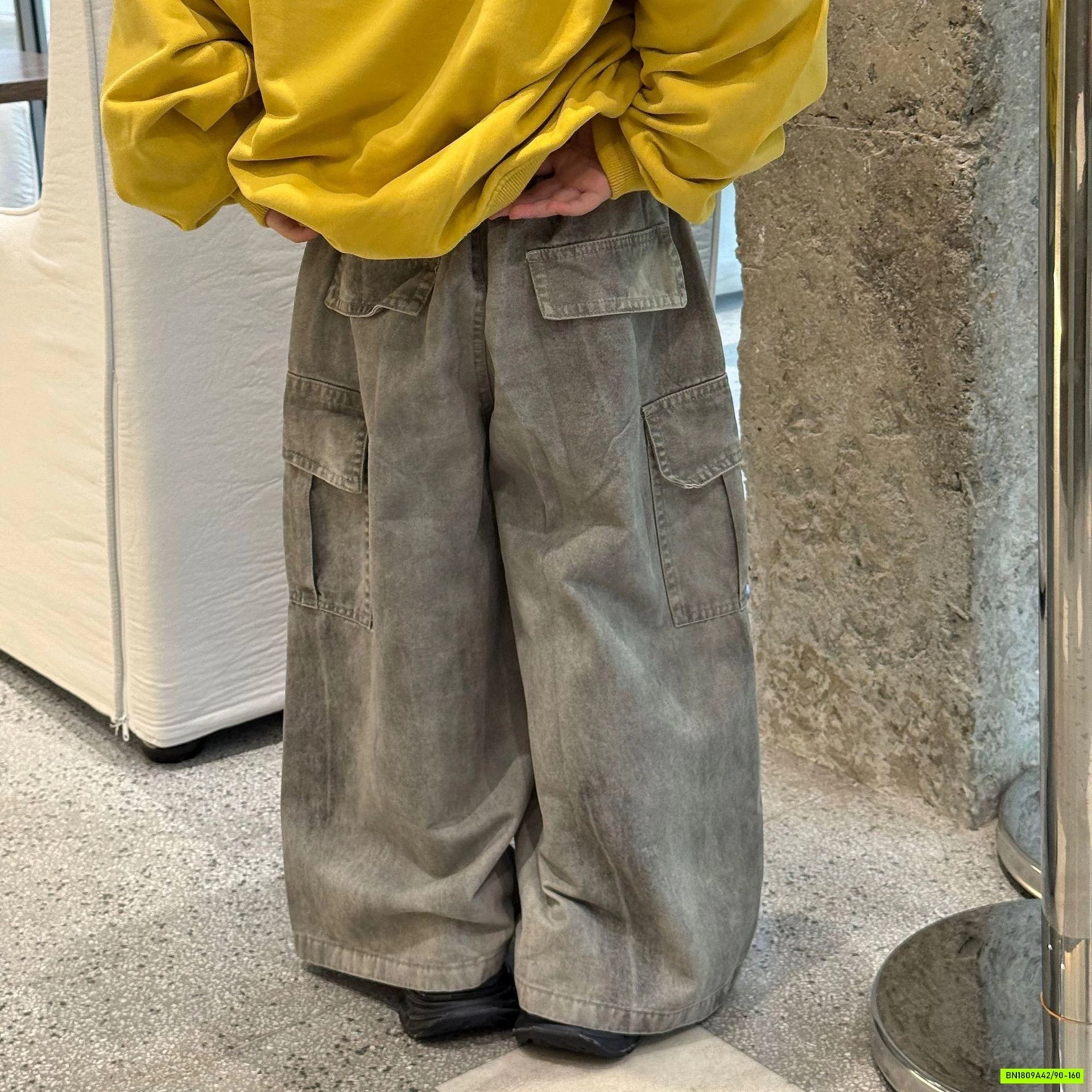 JEANS SUÔNG LOANG MÀU TÚI HỘP