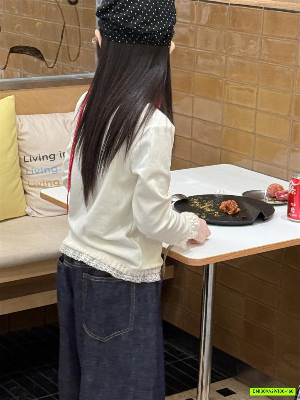 ÁO THUN IN HÌNH VIỀN REN