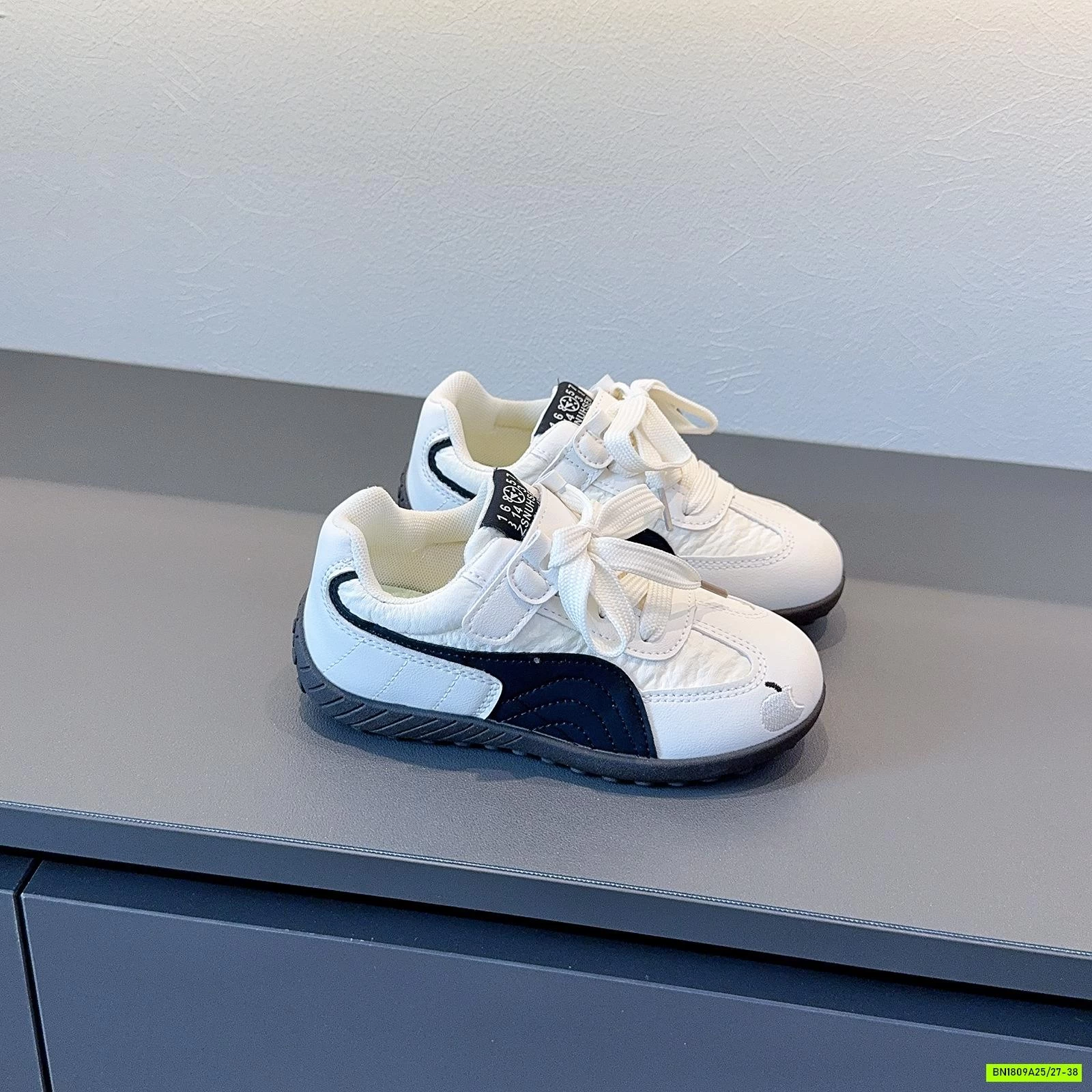 BST GIÀY THỂ THAO PHỐI SỌC CAO CẤP