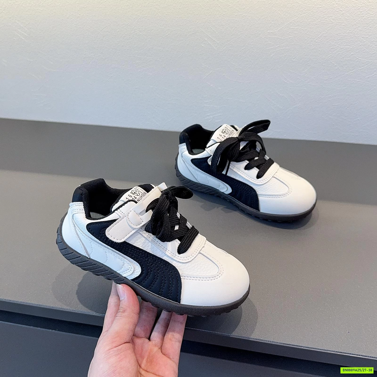 BST GIÀY THỂ THAO PHỐI SỌC CAO CẤP