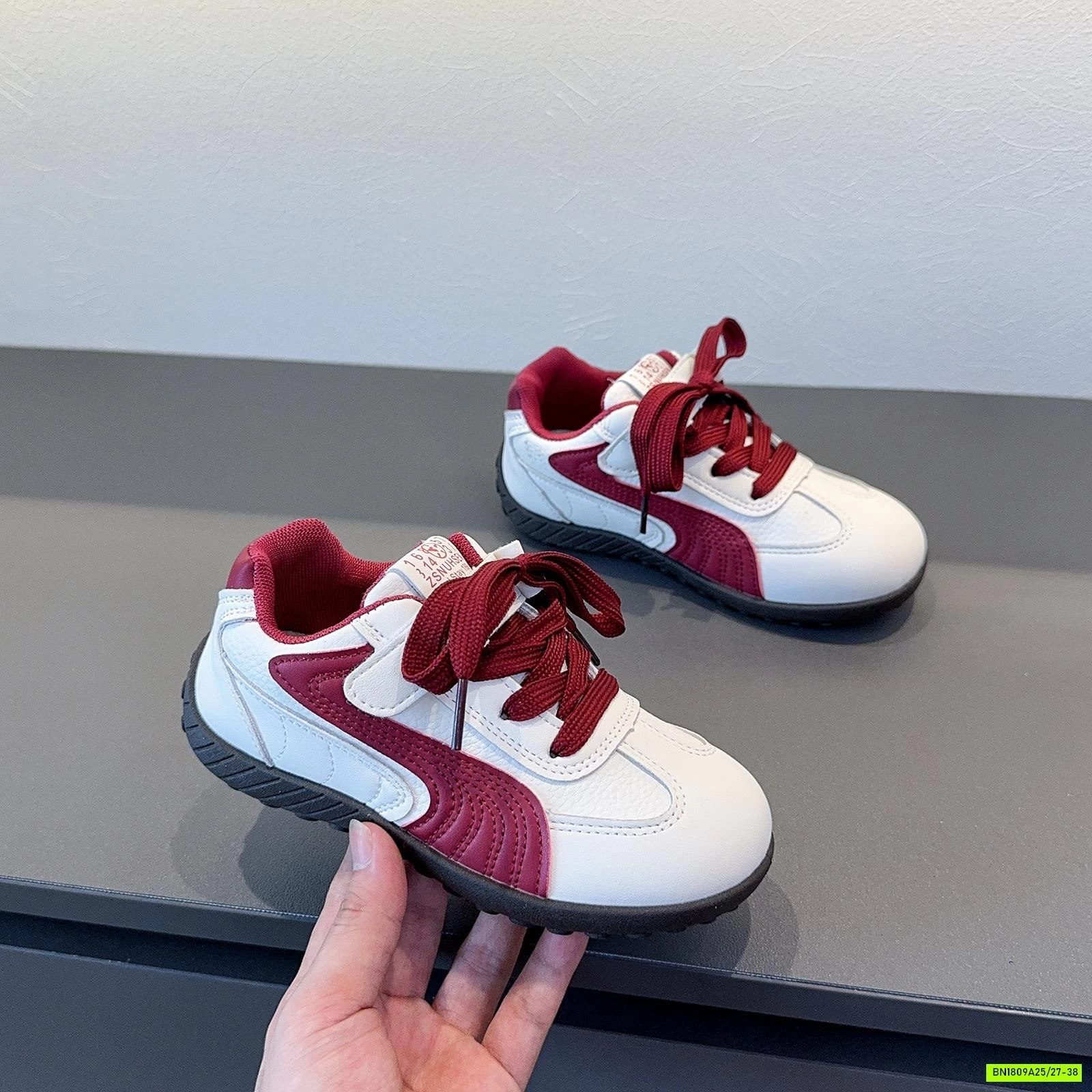 BST GIÀY THỂ THAO PHỐI SỌC CAO CẤP