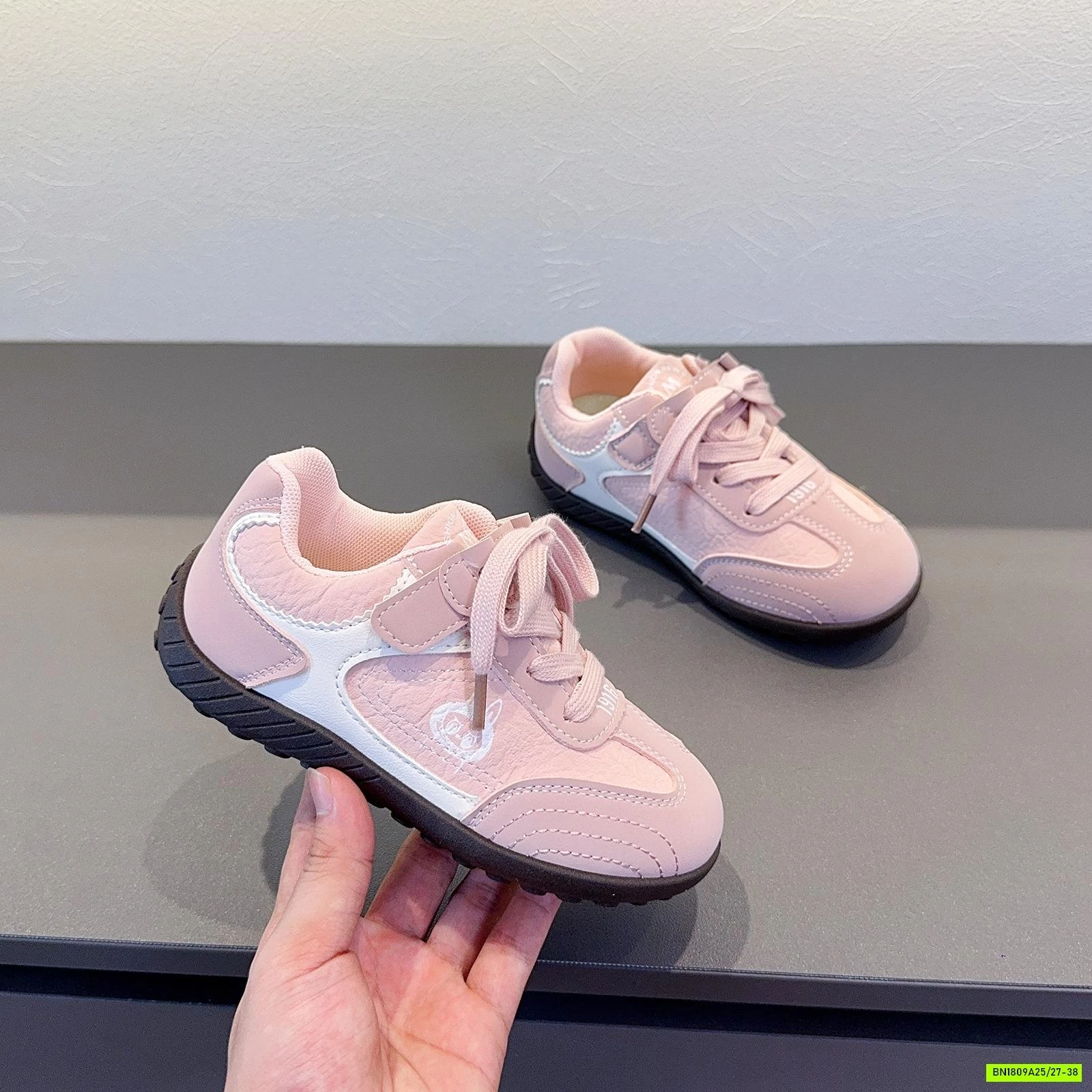 BST GIÀY THỂ THAO PHỐI SỌC CAO CẤP