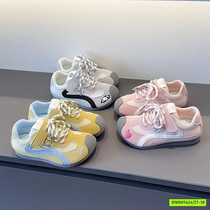 GIÀY THỂ THAO PHỐI MÀU THÊU HÌNH