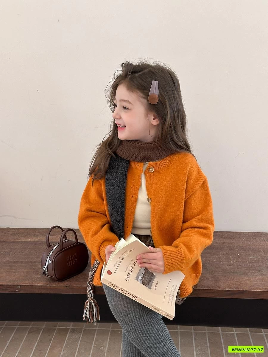 KHOÁC LEN CAM HOTTT HIT 25G091 AMBB