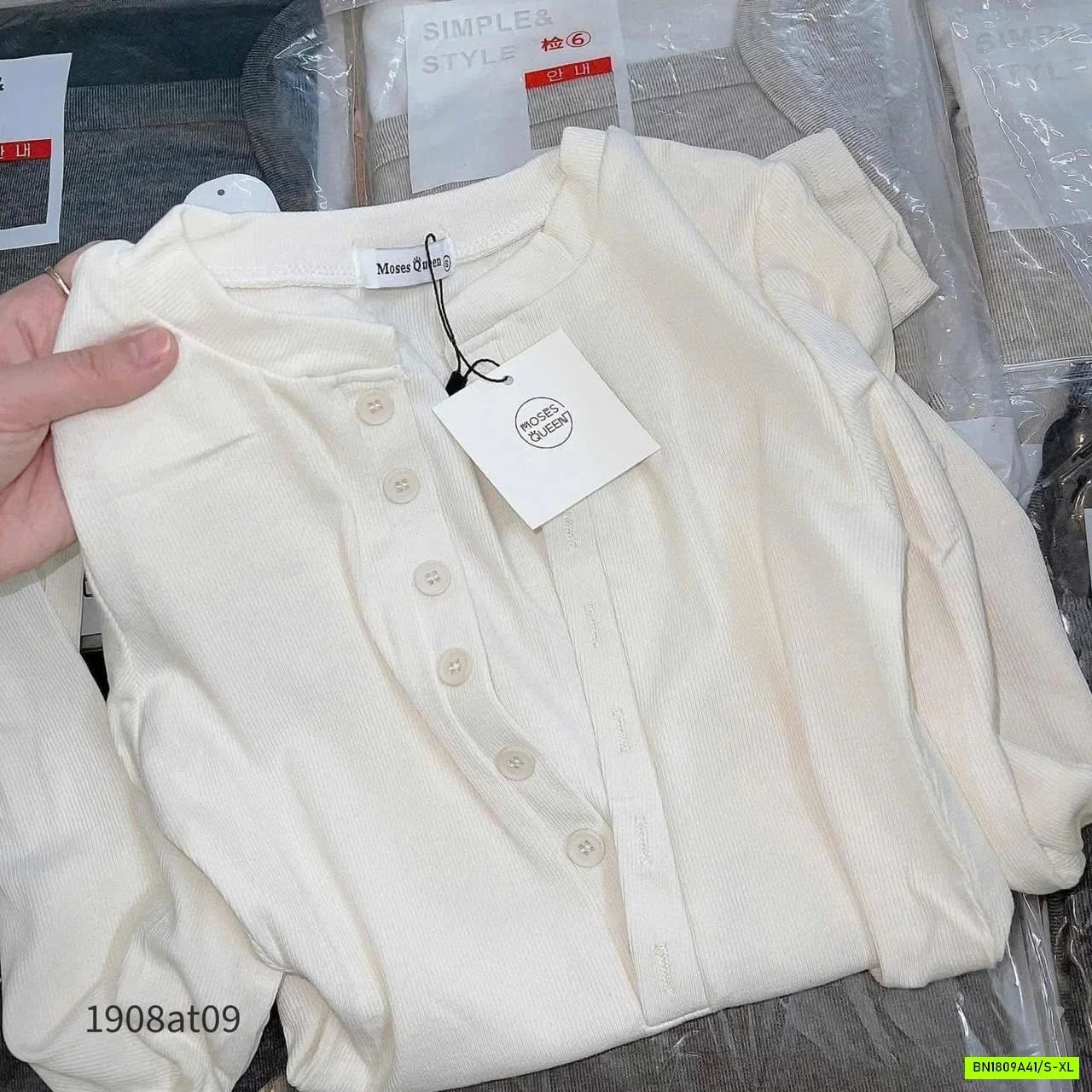 ÁO THUN DÀI TAY MOSESQUEEN